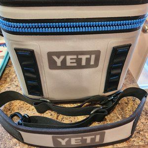 COPY - Yeti Hopper Flip 8 soft cooler